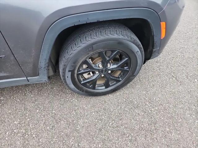 2024 Jeep Grand Cherokee L Altitude 4x4