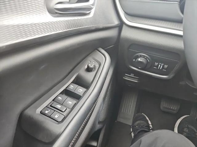 2024 Jeep Grand Cherokee L Altitude 4x4