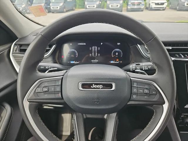 2024 Jeep Grand Cherokee Laredo 4x2