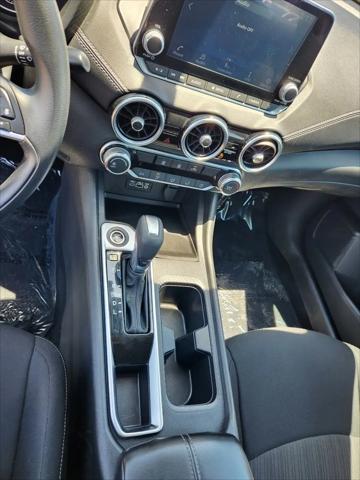 2023 Nissan Sentra SV Xtronic CVT