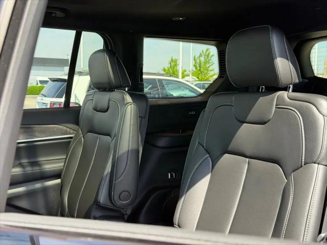 2025 Jeep Grand Cherokee L Limited 4x4