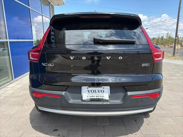 2025 Volvo XC40 B5 Plus Bright Theme