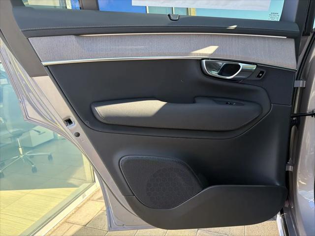 2026 Volvo XC90 Plug-In Hybrid Ultra, T8 AWD, Electric/Gasoline, Bright, 7 Seats