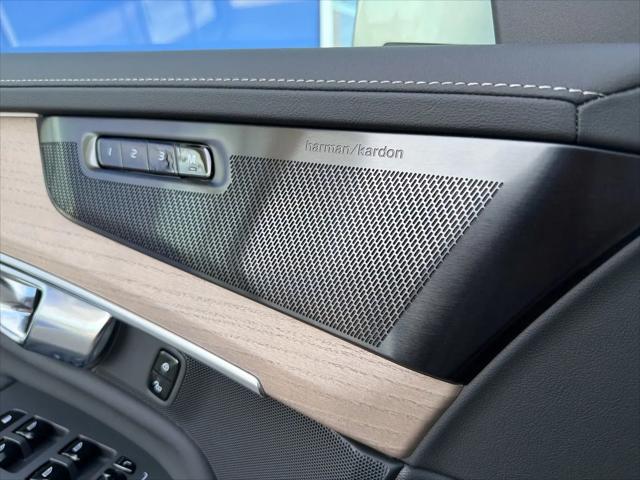 2026 Volvo XC90 Plug-In Hybrid Plus, T8 AWD, Electric/Gasoline, Bright, 7 Seats