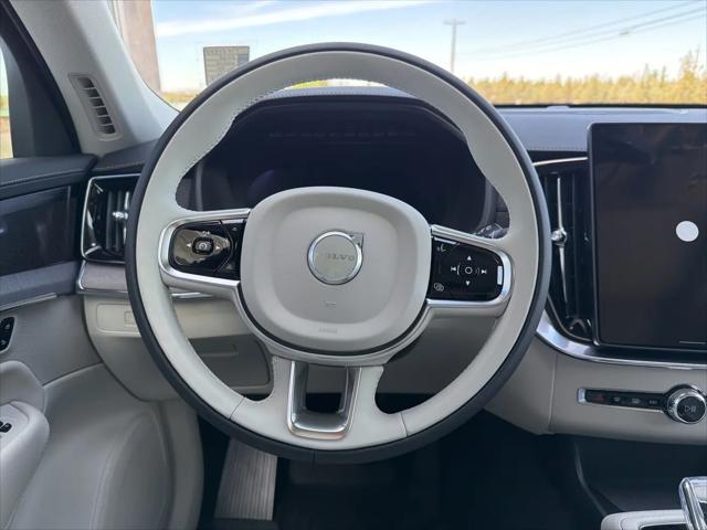 2026 Volvo XC90 Plug-In Hybrid Ultra, T8 AWD, Electric/Gasoline, Bright, 7 Seats