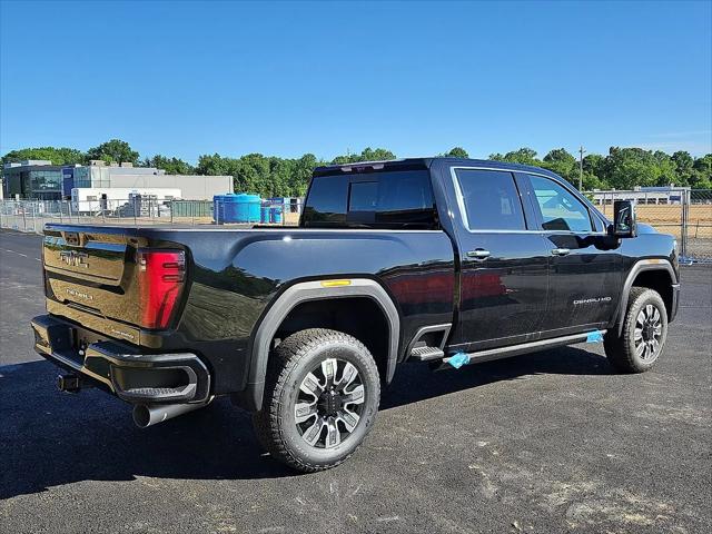 2026 GMC Sierra 2500HD Crew Cab, Standard Bed, Denali, 4WD