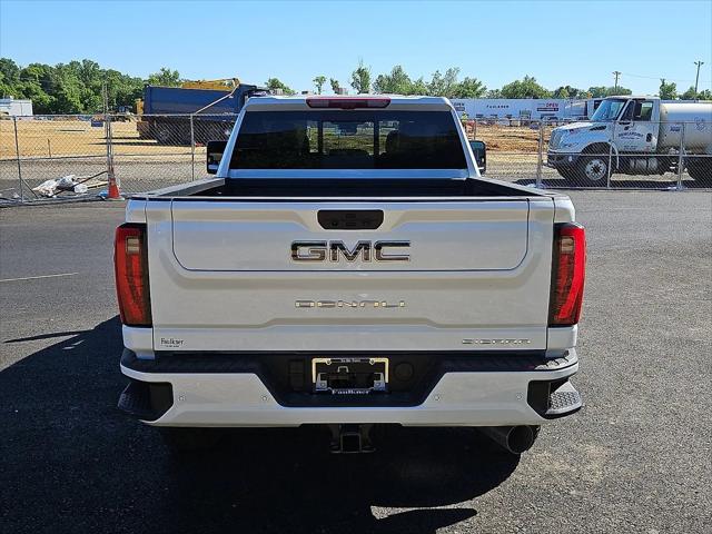 2026 GMC Sierra 2500HD Crew Cab, Standard Bed, Denali Ultimate, 4WD