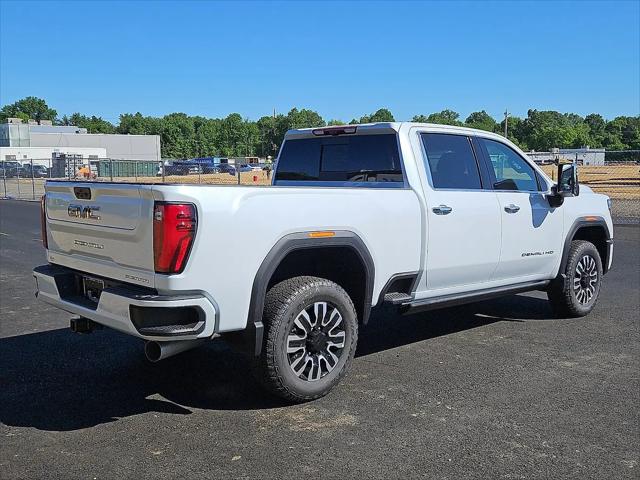 2026 GMC Sierra 2500HD Crew Cab, Standard Bed, Denali Ultimate, 4WD