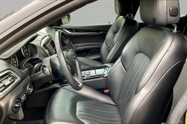2021 Maserati Ghibli Standard