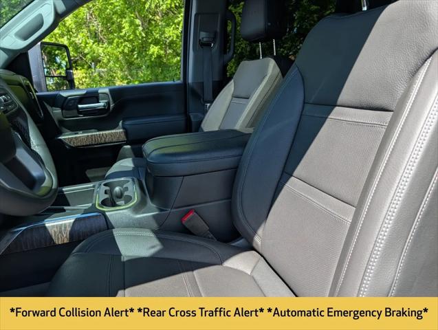 2023 GMC Sierra 2500HD 4WD Crew Cab Standard Bed Denali