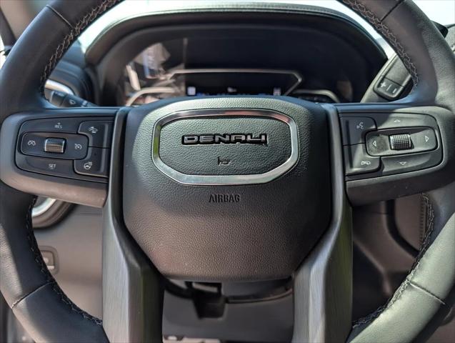 2023 GMC Sierra 2500HD 4WD Crew Cab Standard Bed Denali