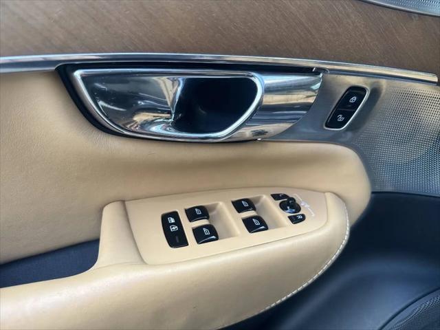 2016 Volvo XC90 Hybrid T8 Inscription