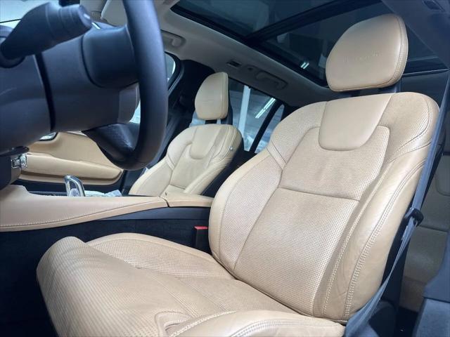 2016 Volvo XC90 Hybrid T8 Inscription