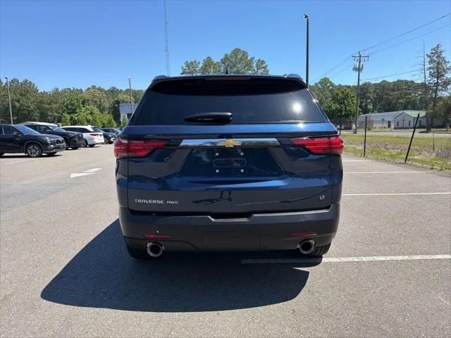 2023 Chevrolet Traverse AWD LT Cloth