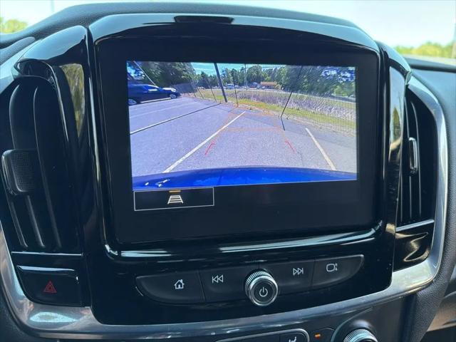2023 Chevrolet Traverse AWD LT Cloth