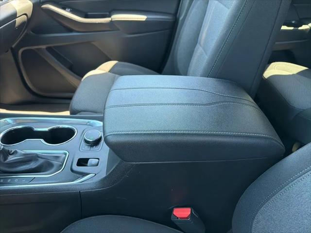 2023 Chevrolet Traverse AWD LT Cloth
