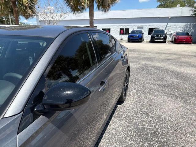 2026 Nissan Altima SR FWD