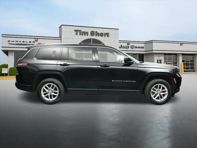2022 Jeep Grand Cherokee L Laredo 4x4
