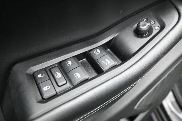 2022 Jeep Grand Cherokee L Laredo 4x4