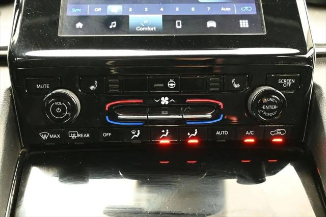 2022 Jeep Grand Cherokee L Laredo 4x4