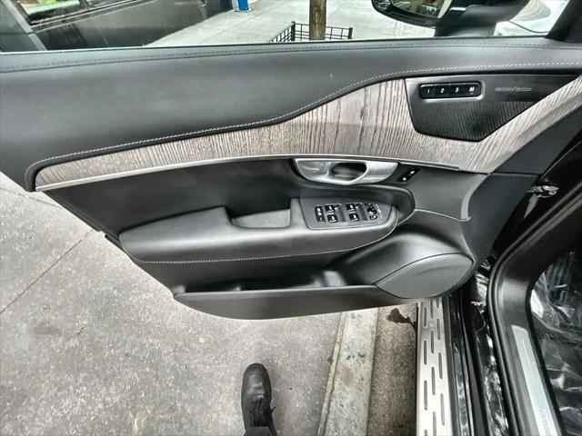2024 Volvo XC90 Recharge T8 Ultimate 6-Seater