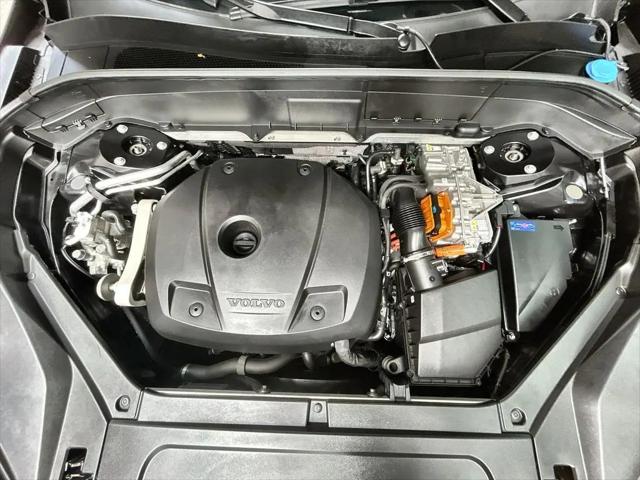 2024 Volvo XC90 Recharge T8 Ultimate 6-Seater