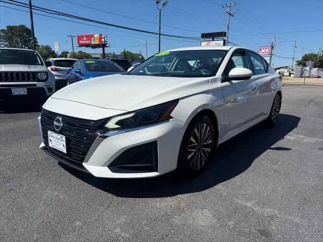 2023 Nissan Altima SV FWD