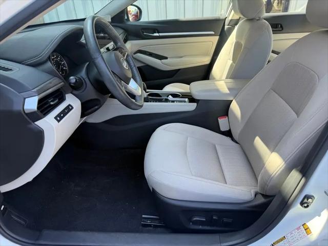 2023 Nissan Altima SV FWD