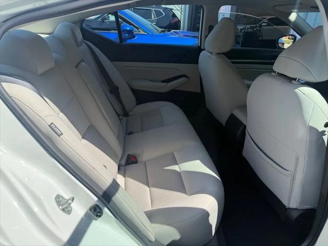 2023 Nissan Altima SV FWD
