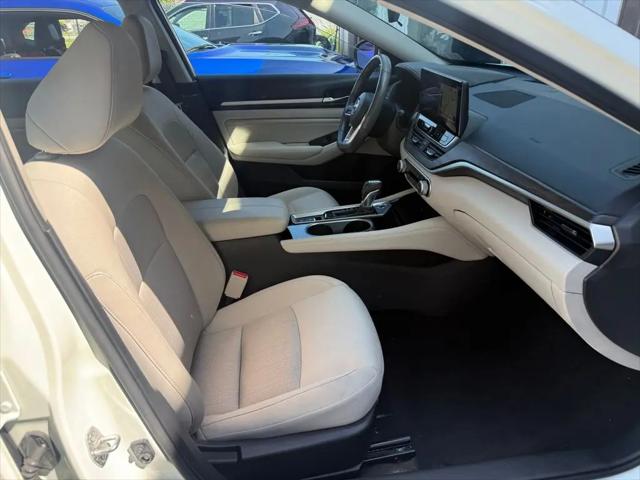 2023 Nissan Altima SV FWD