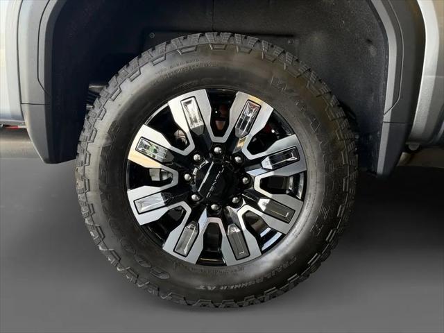 2026 GMC Sierra 2500HD Crew Cab, Standard Bed, Denali, 4WD