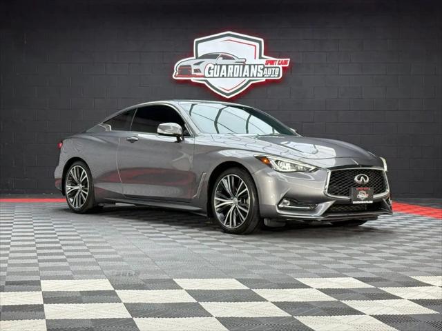 2017 INFINITI Q60 2.0t Premium