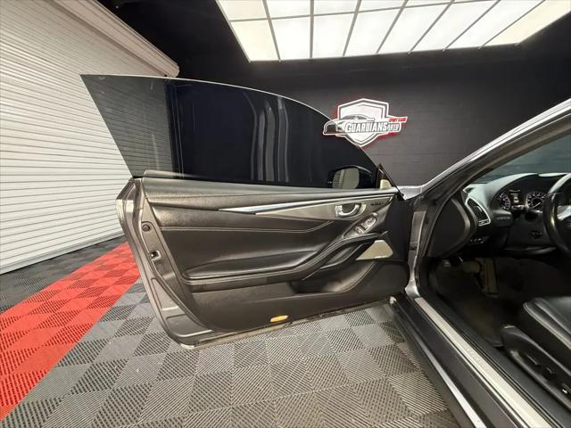 2017 INFINITI Q60 2.0t Premium
