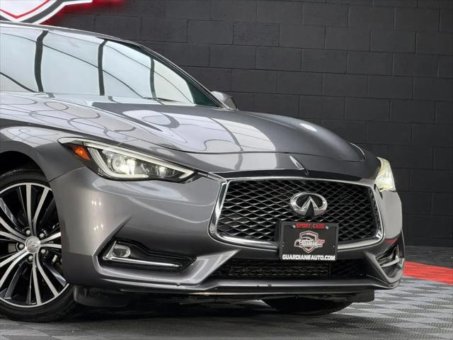 2017 INFINITI Q60 2.0t Premium