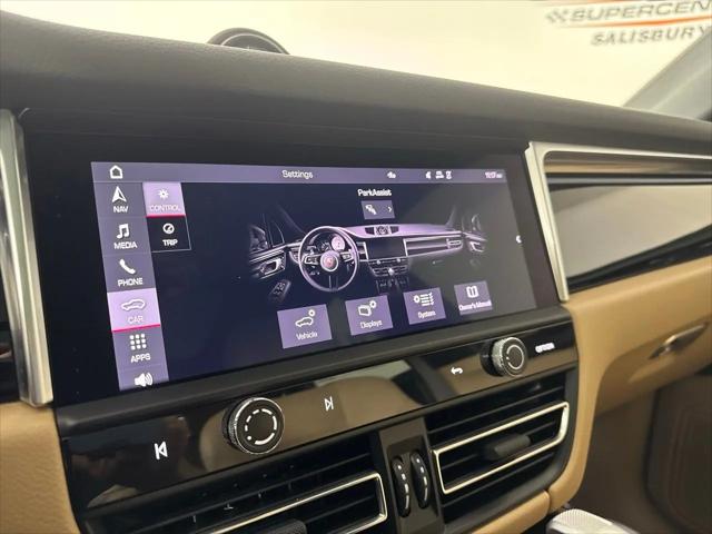 2023 Porsche Macan T