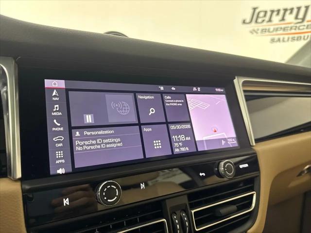 2023 Porsche Macan T