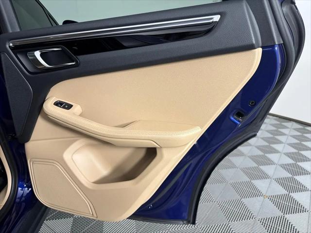 2023 Porsche Macan T