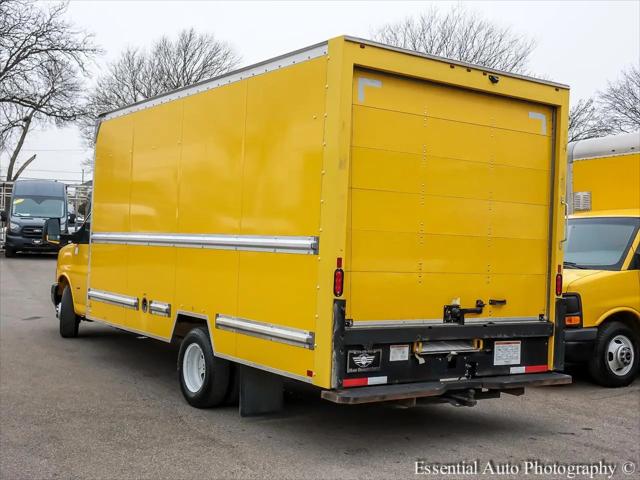 2021 GMC Savana Cutaway Work Van