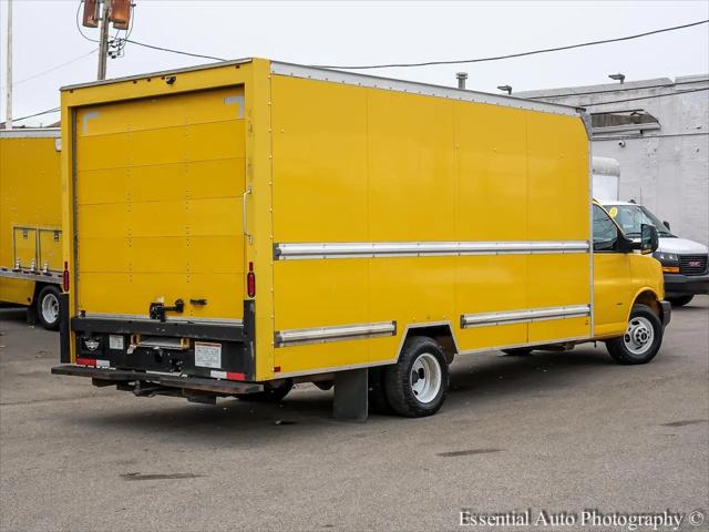 2021 GMC Savana Cutaway Work Van