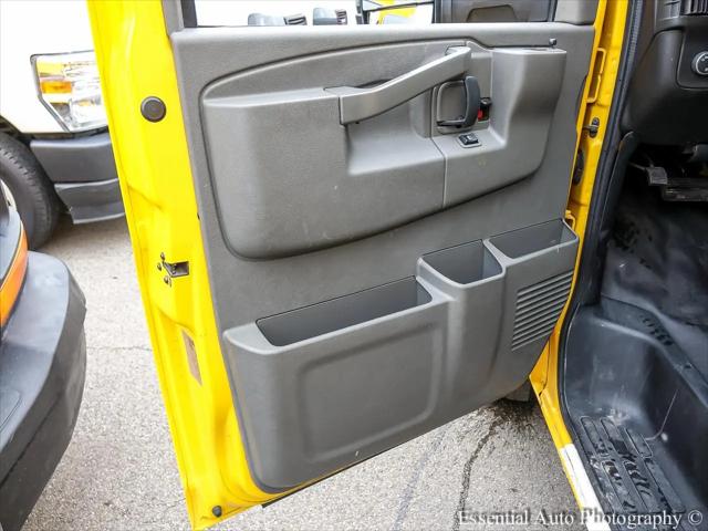 2021 GMC Savana Cutaway Work Van