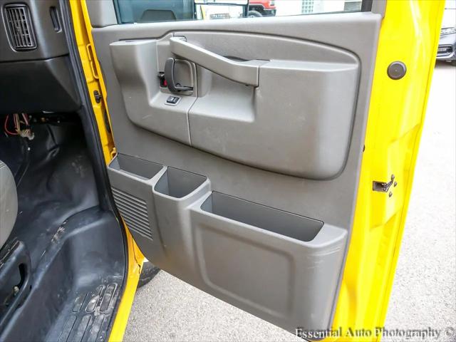 2021 GMC Savana Cutaway Work Van
