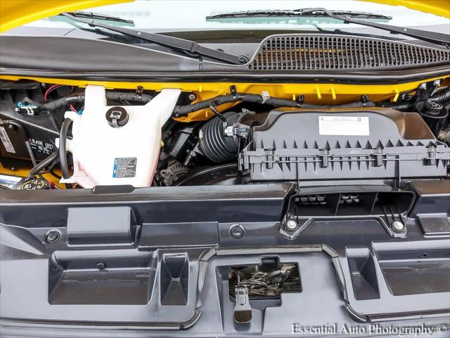 2021 GMC Savana Cutaway Work Van