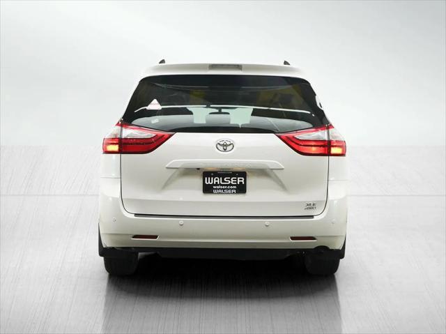 2017 Toyota Sienna XLE Premium 7 Passenger