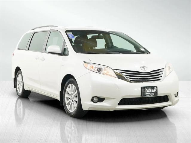 2017 Toyota Sienna XLE Premium 7 Passenger