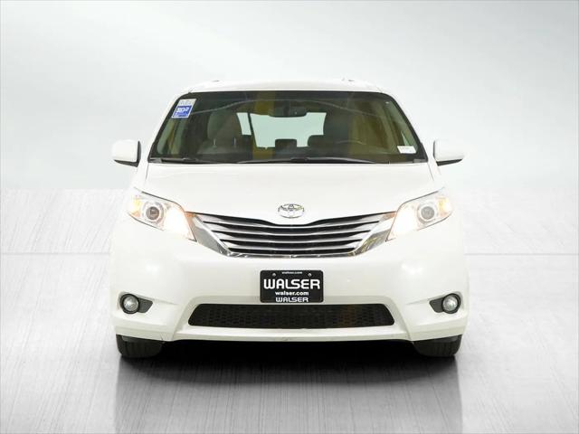 2017 Toyota Sienna XLE Premium 7 Passenger