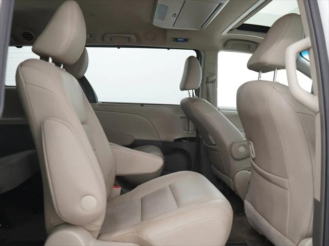 2017 Toyota Sienna XLE Premium 7 Passenger