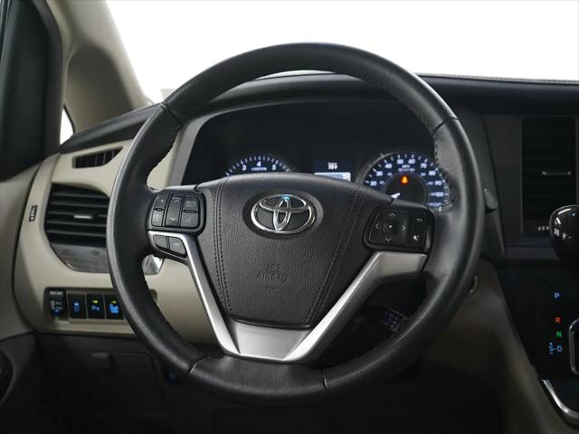 2017 Toyota Sienna XLE Premium 7 Passenger