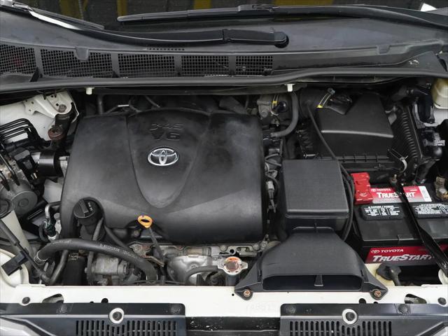 2017 Toyota Sienna XLE Premium 7 Passenger