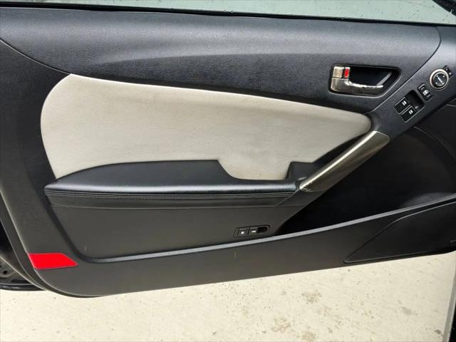 2013 Hyundai Genesis Coupe 2.0T Premium