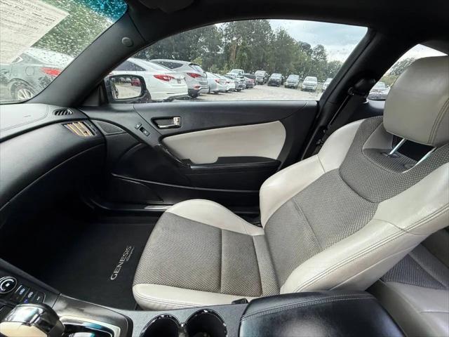 2013 Hyundai Genesis Coupe 2.0T Premium